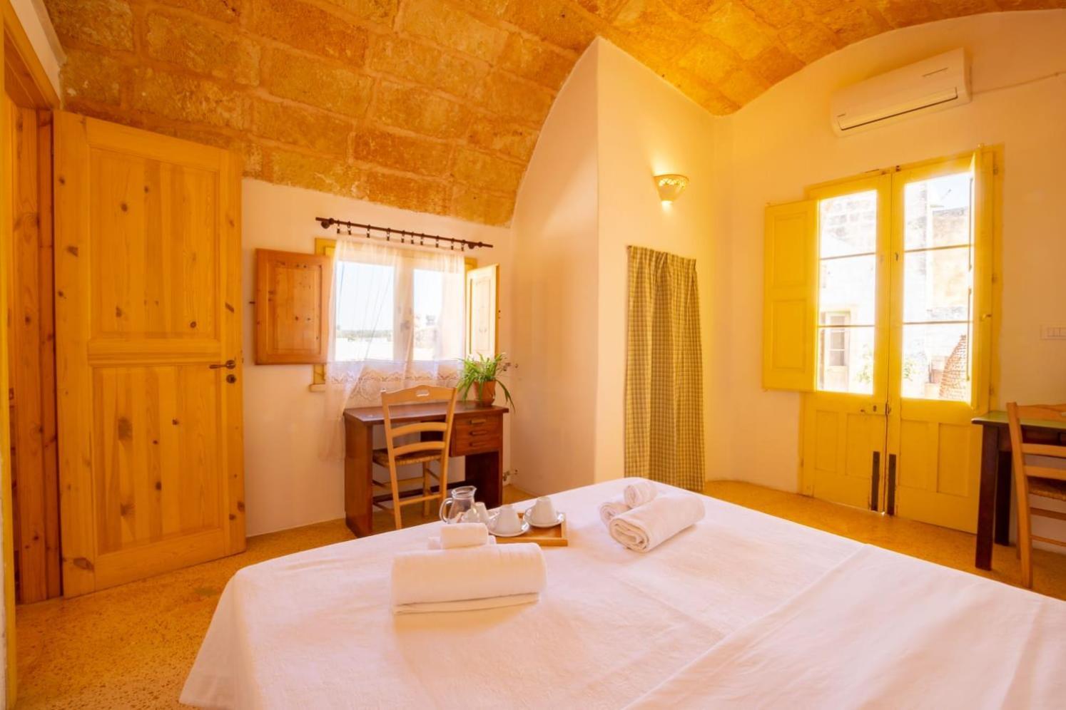 Palazzo Le Zicaredde Bed and Breakfast Salve Esterno foto